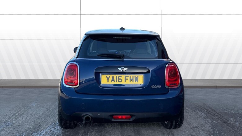 MINI Hatchback 1.5 Cooper 3dr Petrol Hatchback